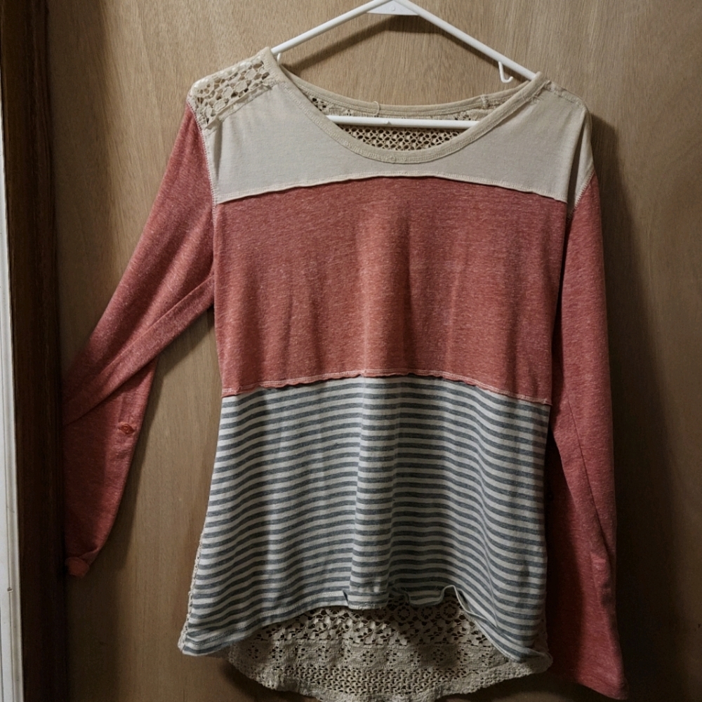 Women's shirt